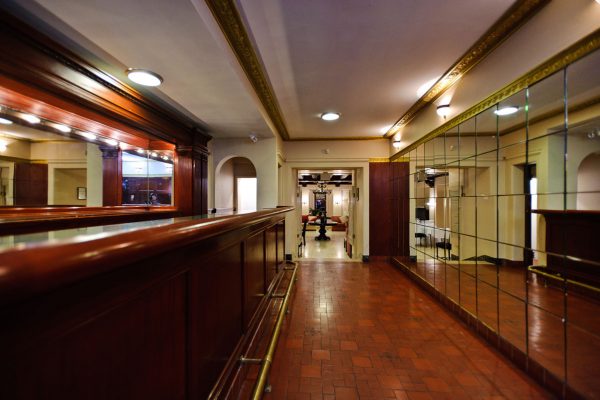 McRae_Lounge_2